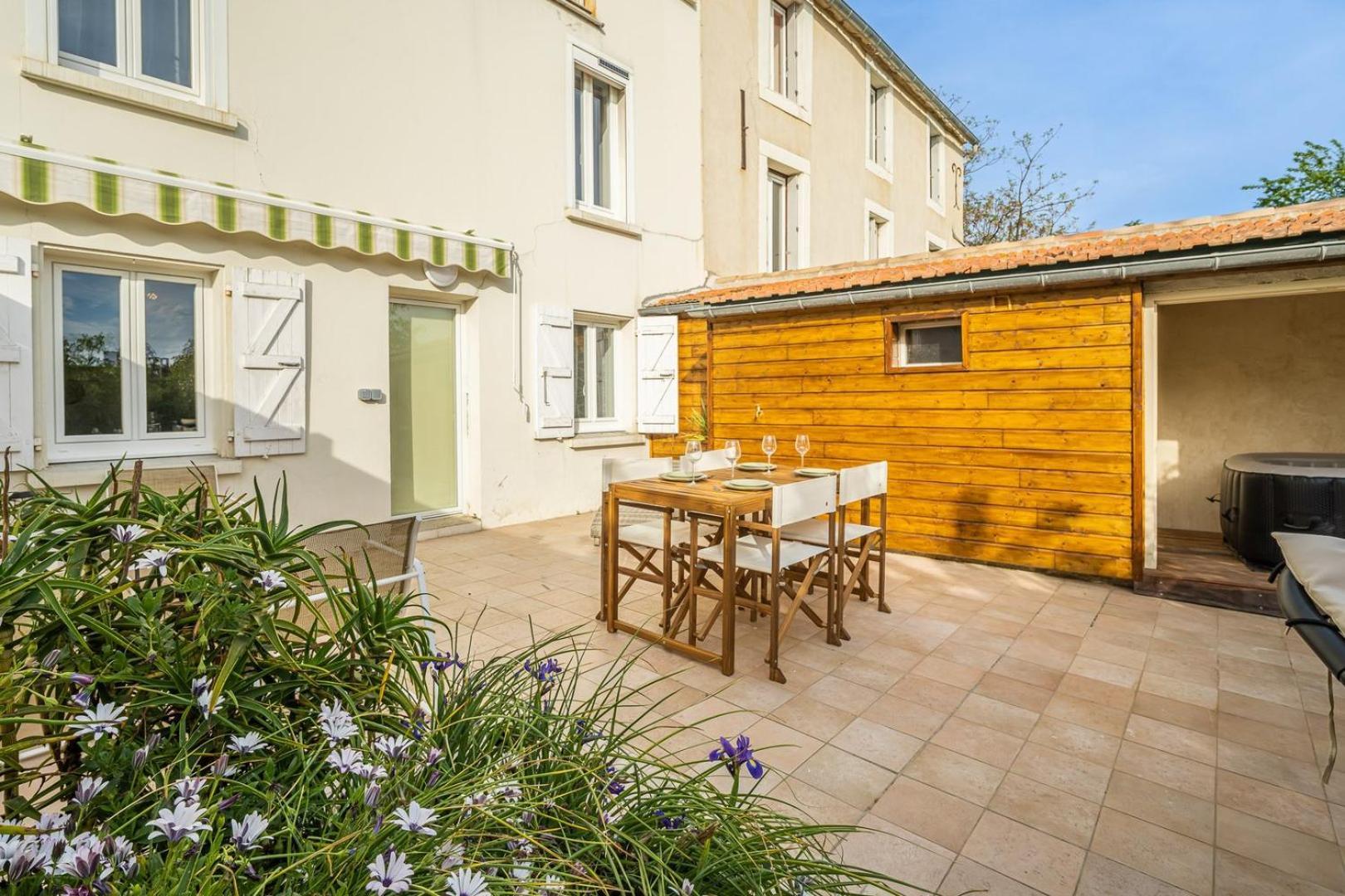 La Citadelle ~ Jacuzzi ~ Terrasse Daire Carcassonne Dış mekan fotoğraf