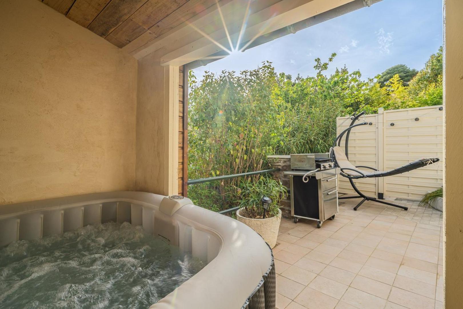 La Citadelle ~ Jacuzzi ~ Terrasse Daire Carcassonne Dış mekan fotoğraf